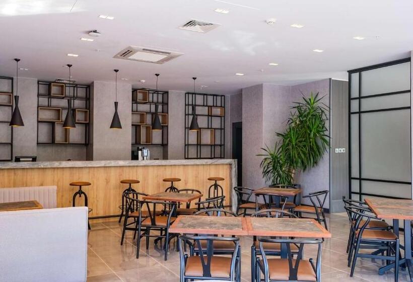 هتل Park Inn By Radisson Yalova City Center