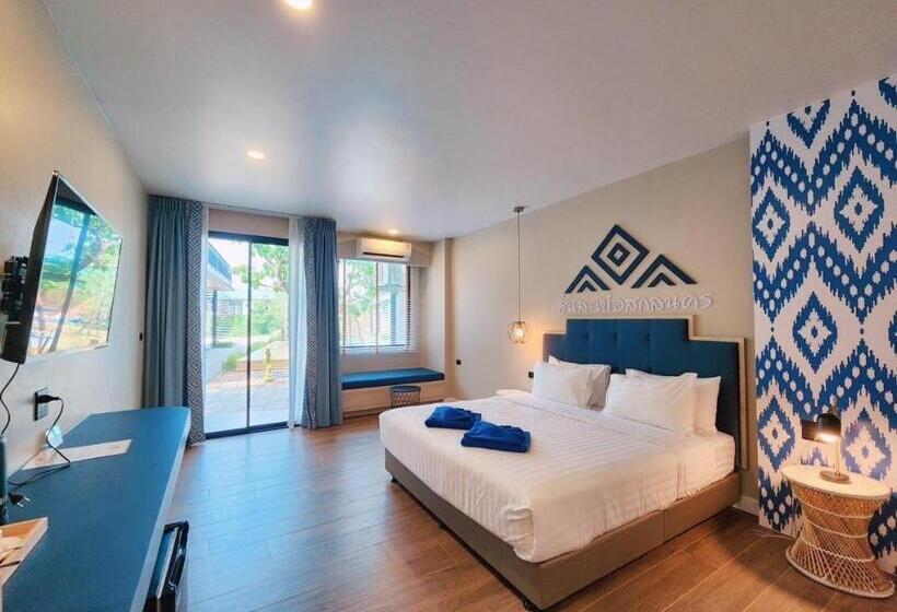 בית מלון כפרי Phu Sakon Ville