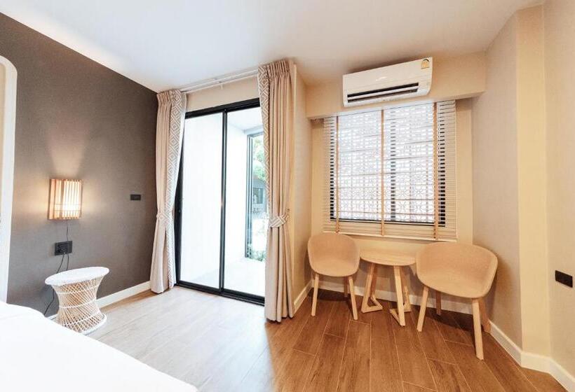 בית מלון כפרי Phu Sakon Ville