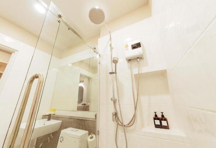 בית מלון כפרי Phu Sakon Ville