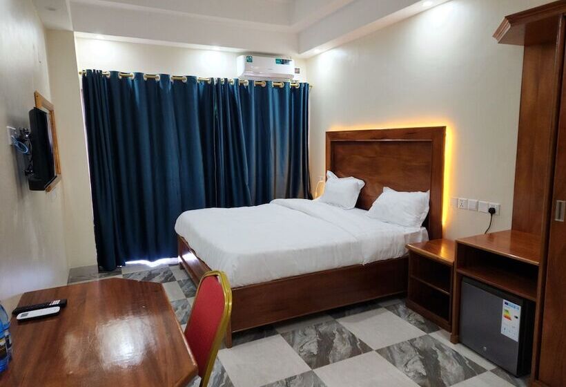 هتل Pulickal Heights