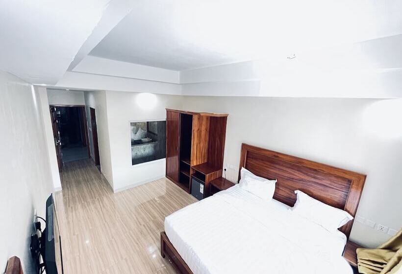 هتل Pulickal Heights