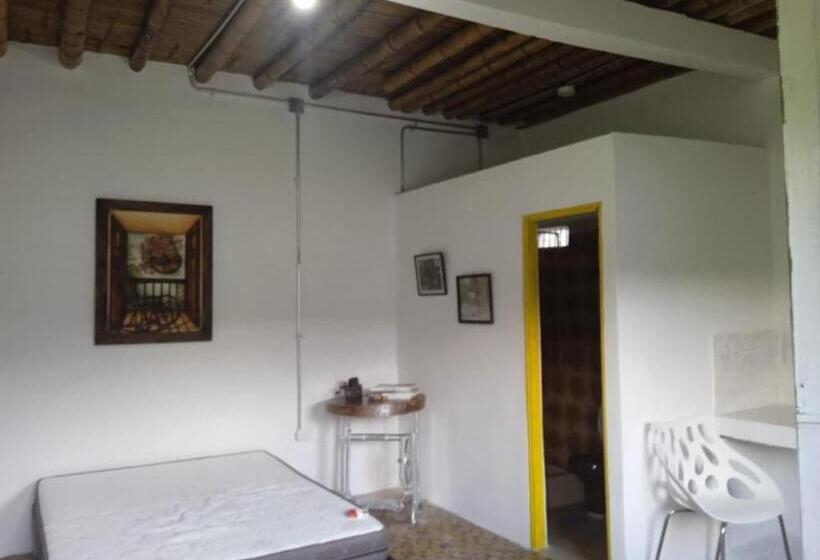 בית מלון כפרי Santa Irene De Palomino   Sevilla Valle Del Cauca