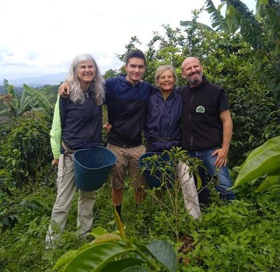 בית מלון כפרי Santa Irene De Palomino   Sevilla Valle Del Cauca