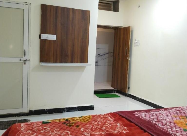 فندق Shree Gajanand Palace