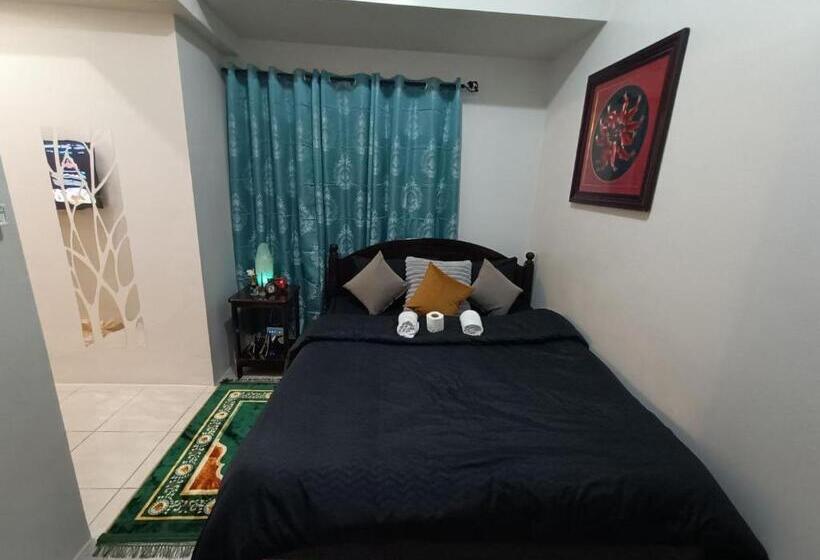 هتل Six Floor Room 624, Ama Tower Residences