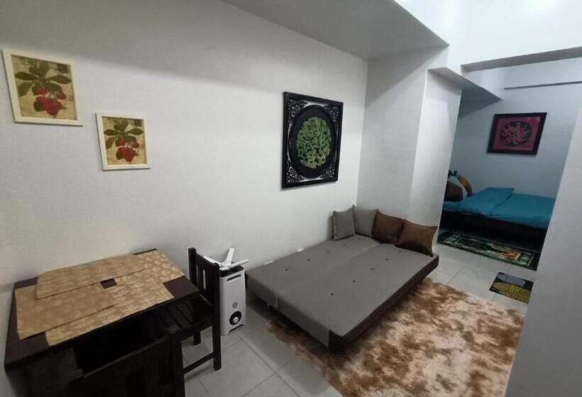 هتل Six Floor Room 624, Ama Tower Residences