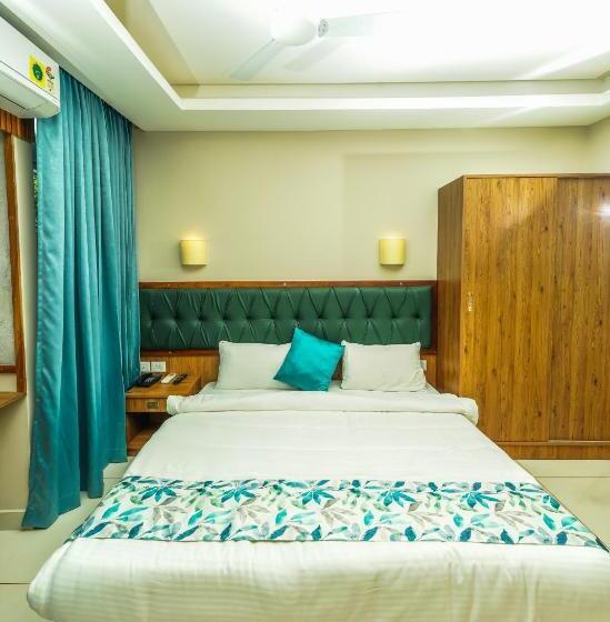 Отель Sukha Retreats