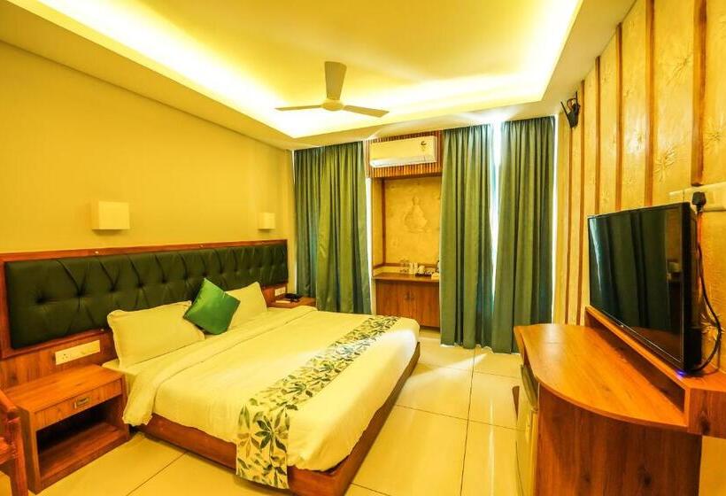 Отель Sukha Retreats