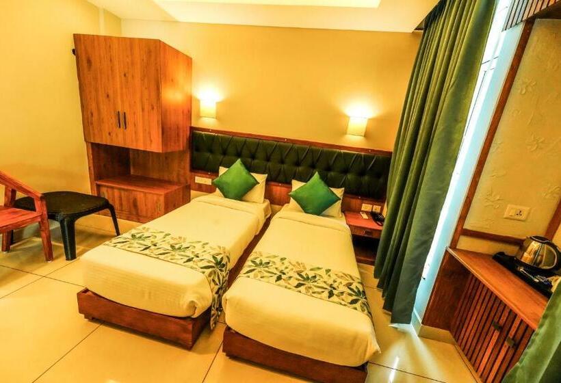 Отель Sukha Retreats