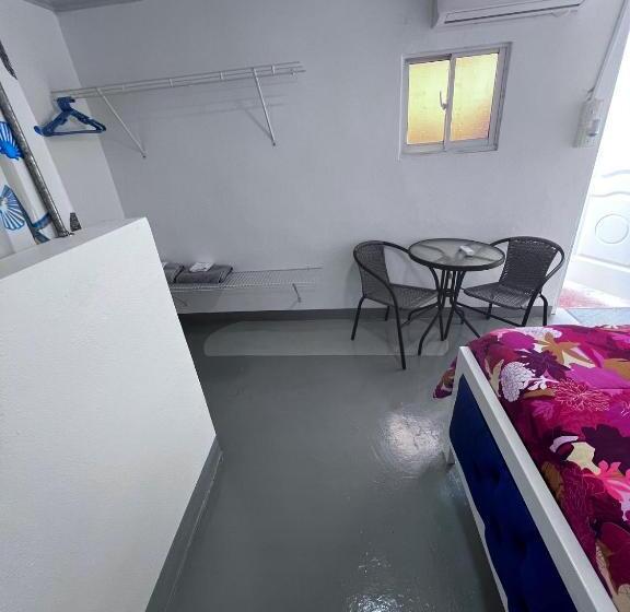 호텔 Sunrise Internet Cafe And