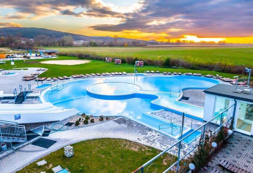 酒店 Termály Malé Bielice