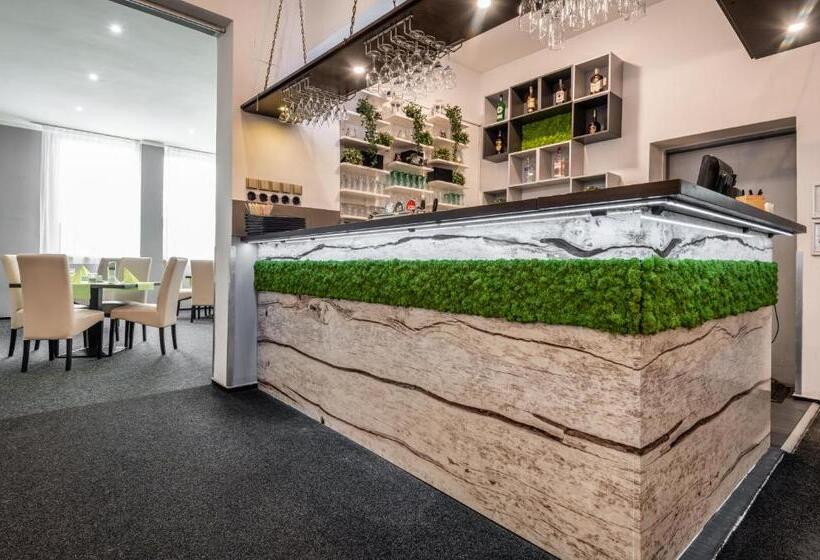 فندق Termály Malé Bielice