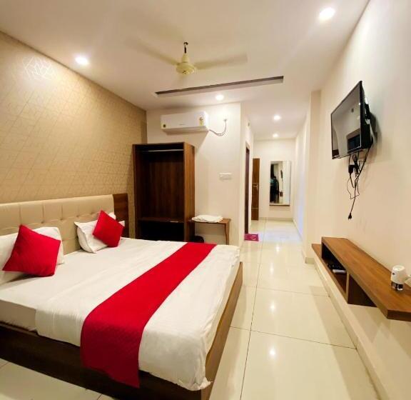 ホテル Asia Holiday Kasol