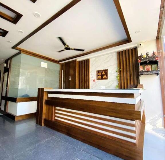 ホテル Asia Holiday Kasol