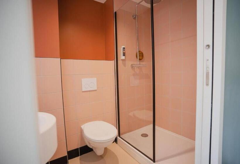 酒店 The People Caen