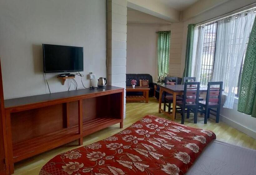 호텔 The Shillongs Hills