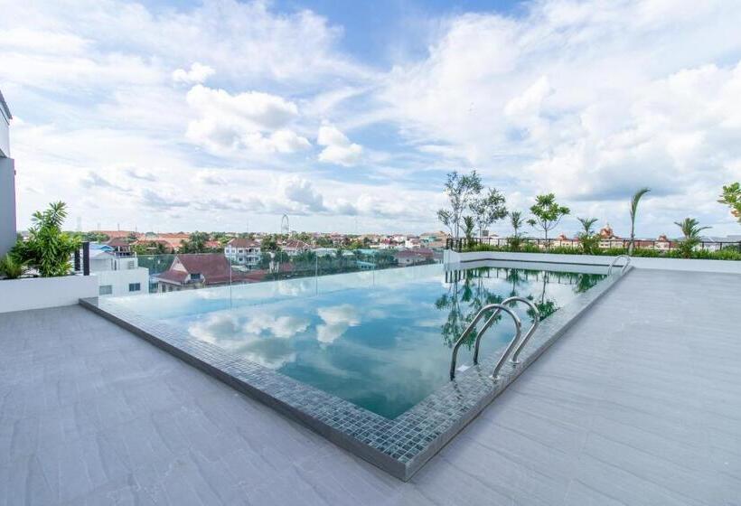 Sky Park Condotel & Residence