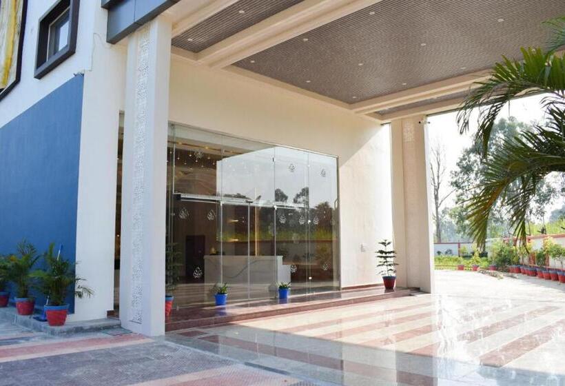 בית מלון כפרי Tulip Inn Shravasti