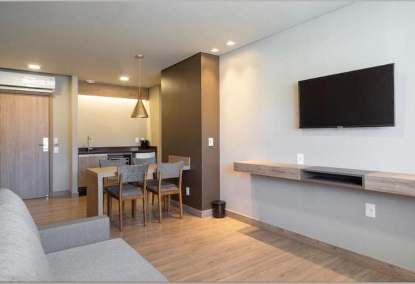 Laghetto Resort Golden Oficial   Particular