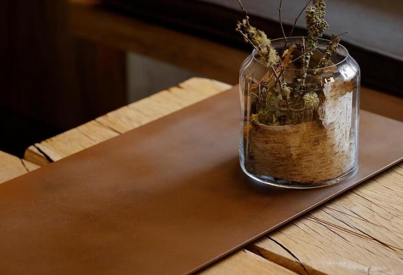 Nuvō Hotel Boutique