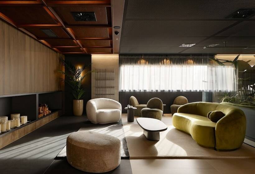 Nuvō Hotel Boutique