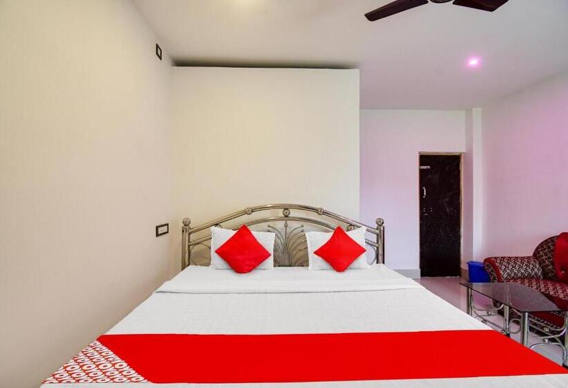 Hotel O Mango Leaf Hotel & Restaurant