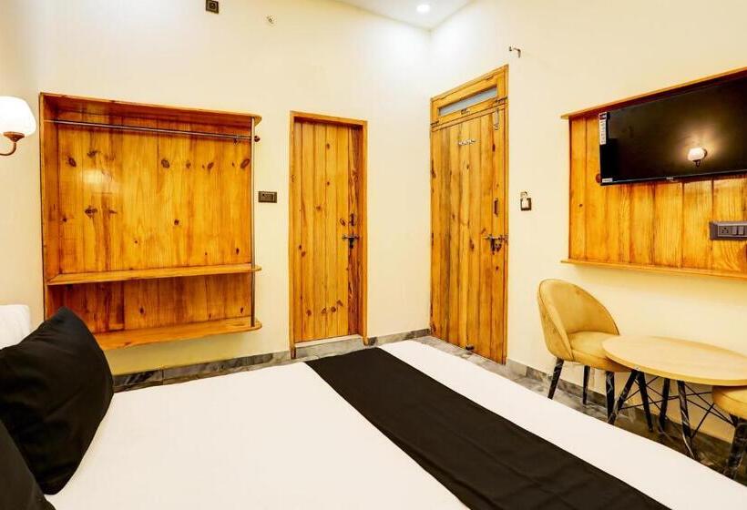 Oyo Hotel Ganga Safari