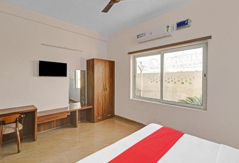 Oyo Hotel Safari Inn