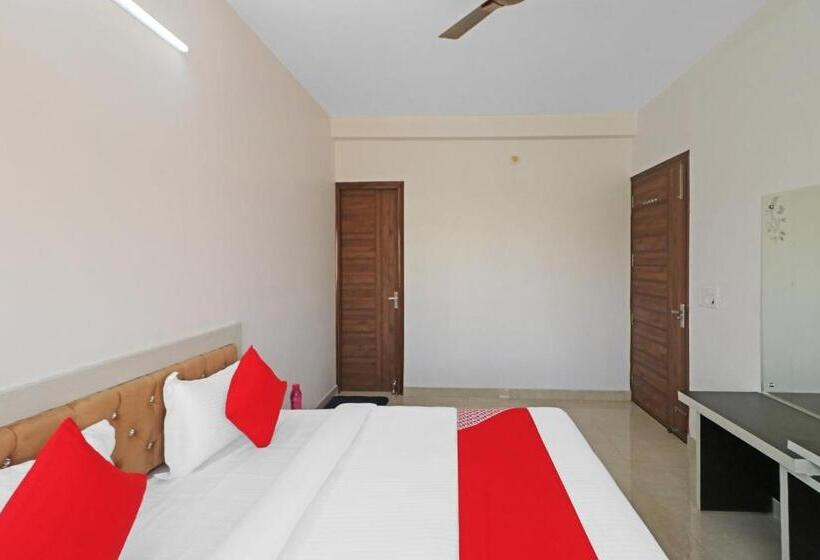 Oyo Hotel Safari Inn