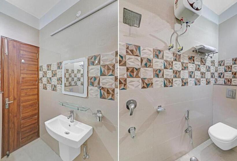 Oyo Hotel Safari Inn