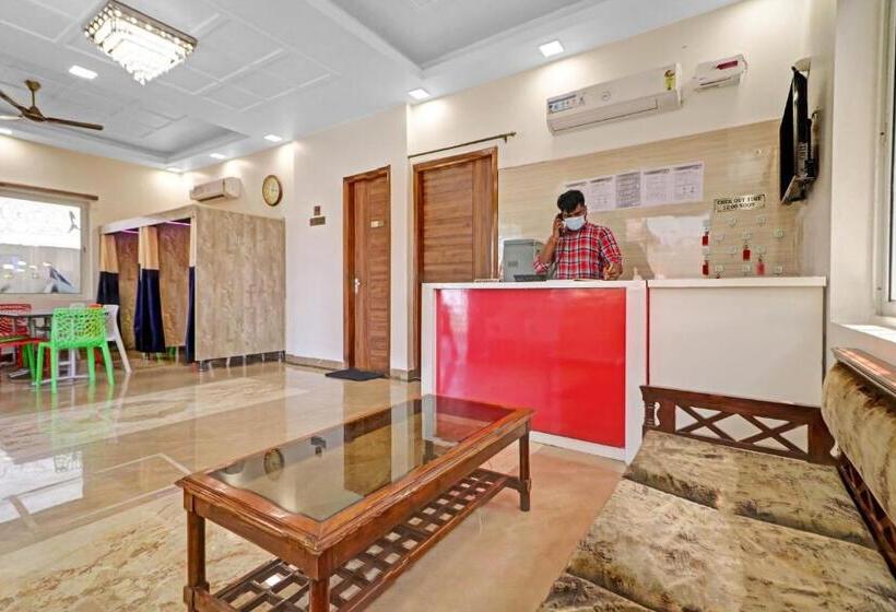 Oyo Hotel Safari Inn