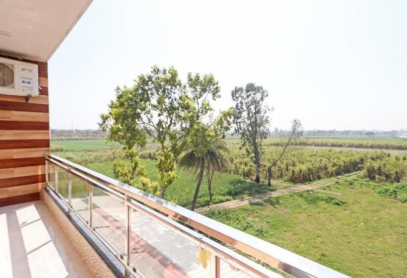 Oyo Hotel Safari Inn