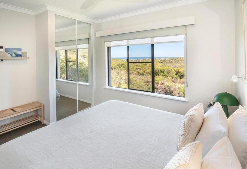 Panorama At Margarets Beach