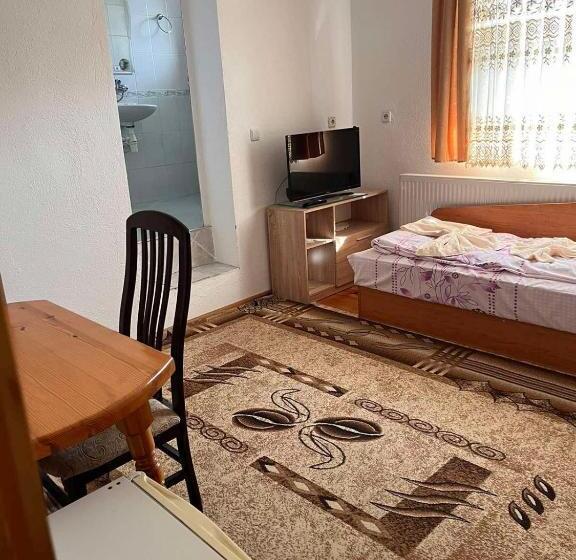 Pensão стаи за гости маврикови