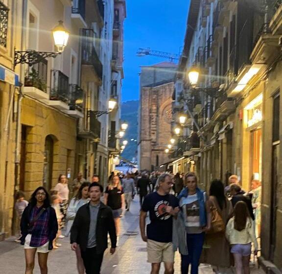 بنسيون 32 De Agostos