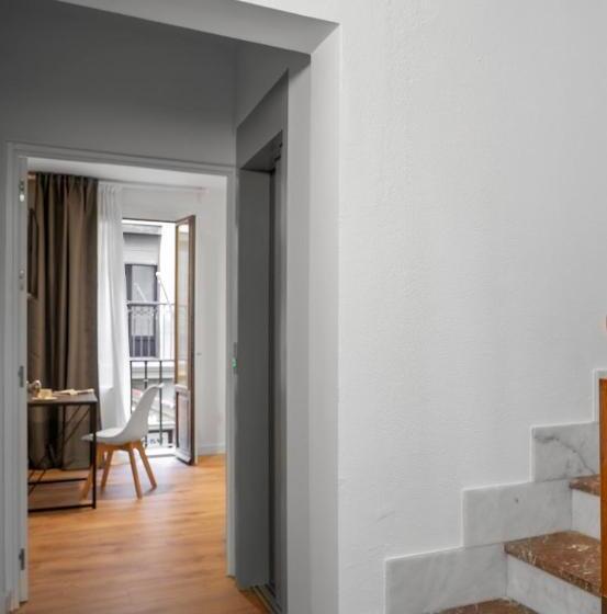 بنسيون 32 De Agostos