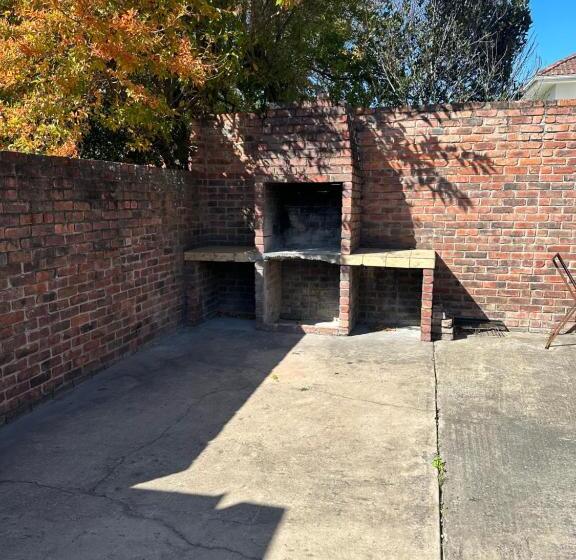 פנסיון 5 On Crossways