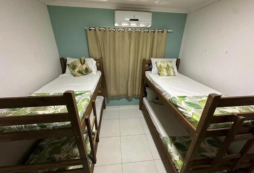 פנסיון Celeiro Café Com Arte