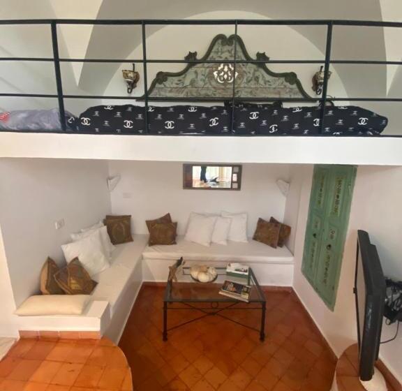 ペンション Dar Chelbia