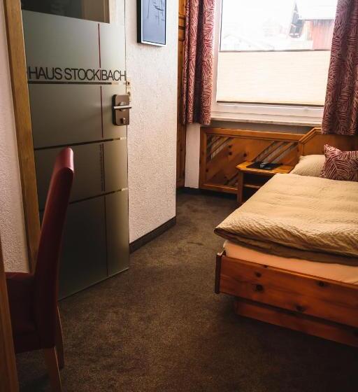 פנסיון Haus Stockibach