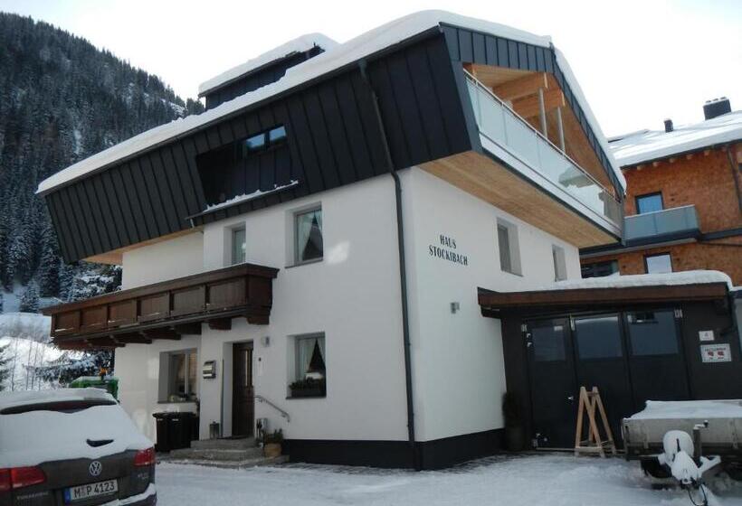 פנסיון Haus Stockibach