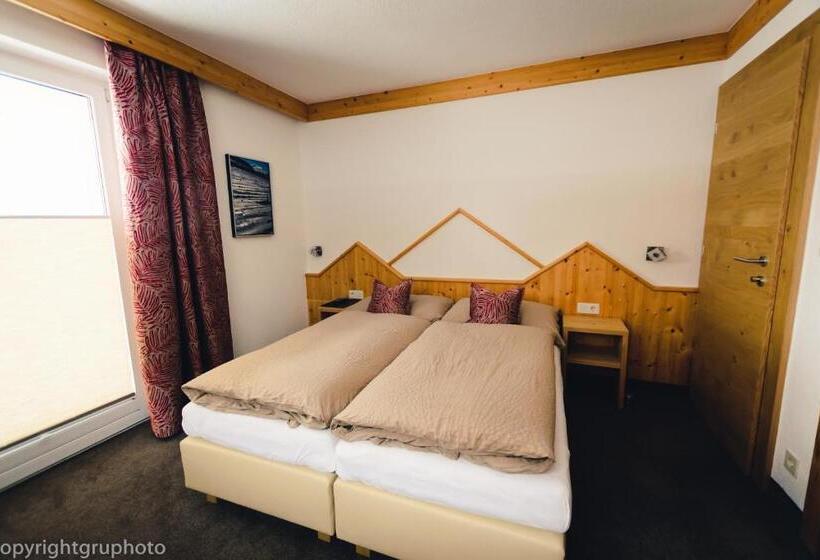 פנסיון Haus Stockibach