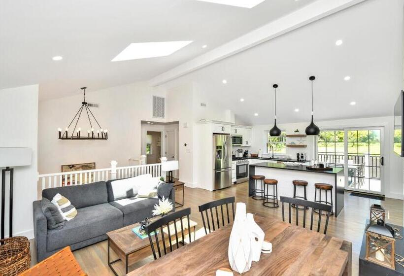 بنسيون Hill House Mashpee