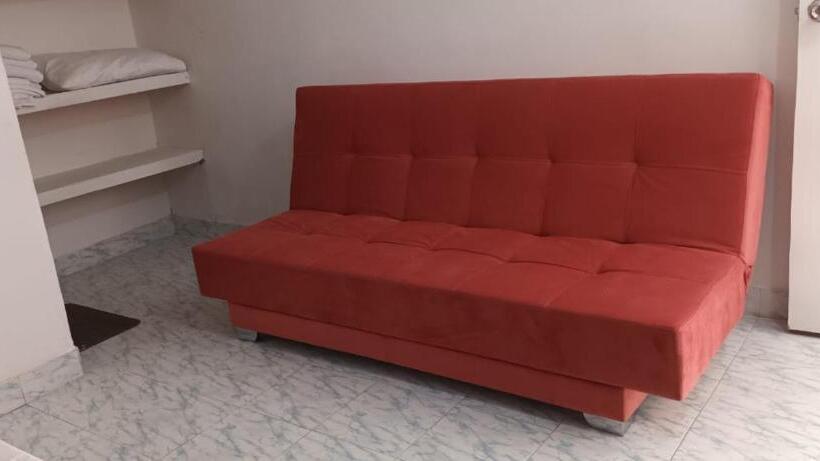 膳宿费 Hostal Girasoles Tolu