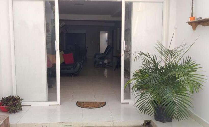 膳宿费 Hostal Girasoles Tolu