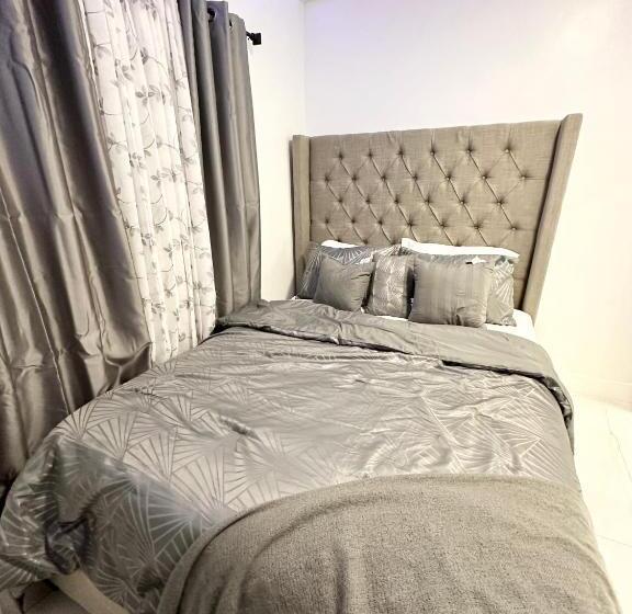 بنسيون Let’s Get Away