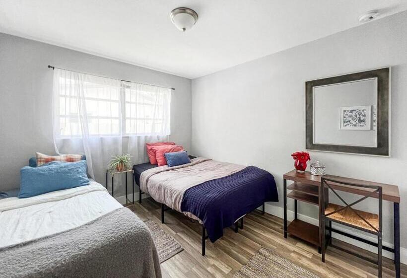 펜션 Miami Residential