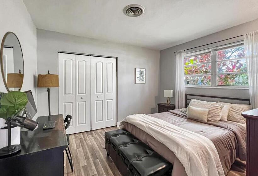 펜션 Miami Residential