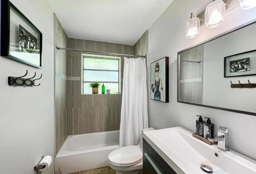 펜션 Miami Residential